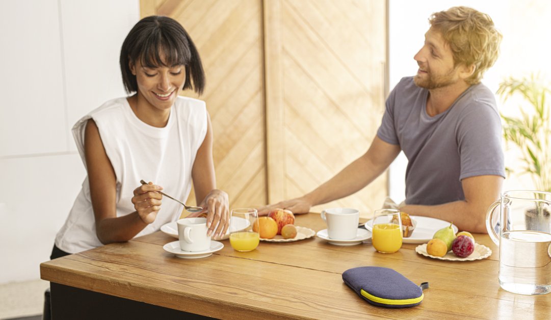 Curiosidades del bicho:

En los primeros rodajes, todas las fotos como estas eran montajes. Todos los modelos se fotografían por separado para cumplir con la normativa. Photoshop hace el resto.