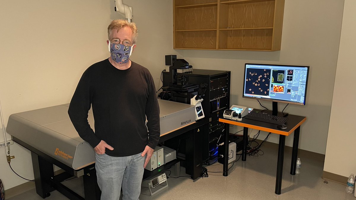 Abberior's tweet photo. We are happy to announce the first #MINFLUX installed in the US at @scrippsresearch Microscopy Core directed by Scott Henderson. We look forward to excellent science &amp; hope you enjoy your samples in highest resolution. Some impressions from the installation and on-site training👇 https://t.co/iT9vqIxmkp