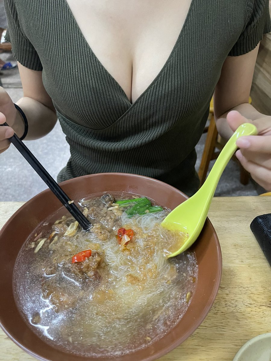 吃晚餐咯、大家吃飽沒呢 https://t.co/DfofMXNNHZ