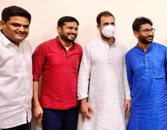 sudhir0493's tweet photo. National Pappu with different types of local Pappus 🤣🤣 #Pappu #NavjotSinghSidhu #NationalPappu #LocalPappu https://t.co/bc7FDugear
