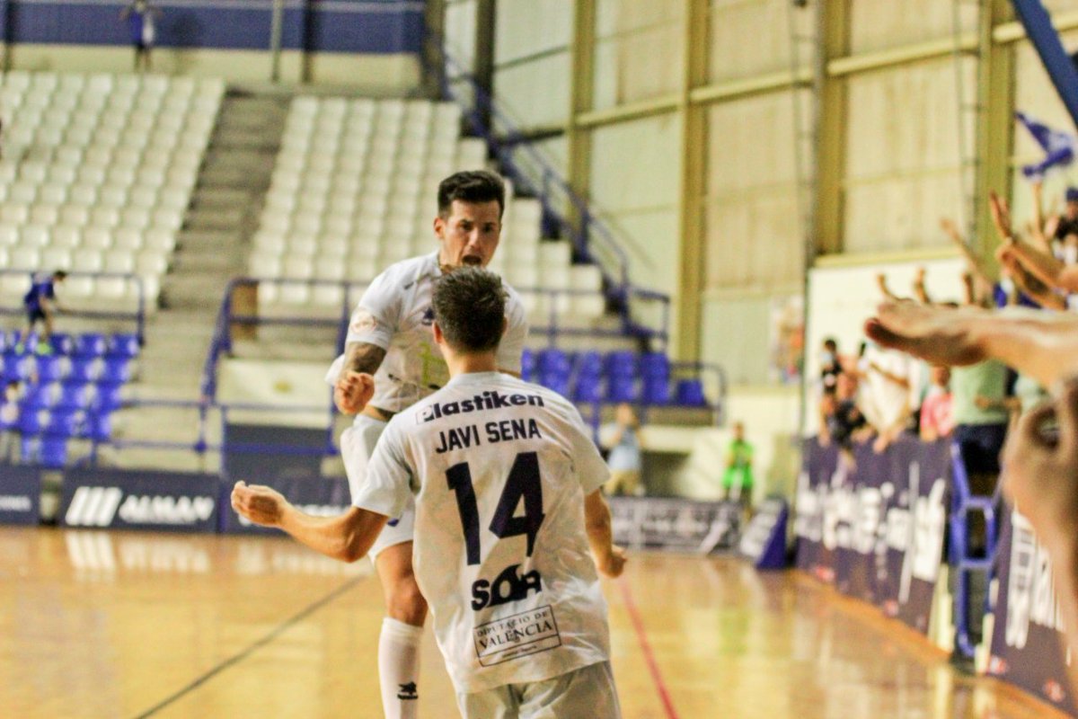 AlziraFS's tweet photo. La magia del ⚽💙

@Javi_Sena https://t.co/aDD8C2ocW4