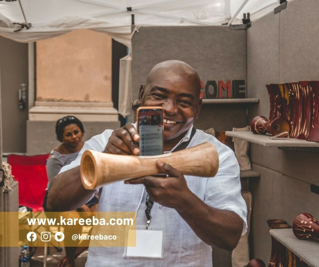 kareebaco's tweet photo. Crea per la comunità Afro Italiana sempre più grande, ma soprattutto, #Guadagna senza commissioni su kareeba
👉 https://t.co/WssCFUcYmZ

.

.
#afroitalian #afro #kareeba #africanwax #africanprint #blackbusiness #community https://t.co/Bz5Xt5IlB4