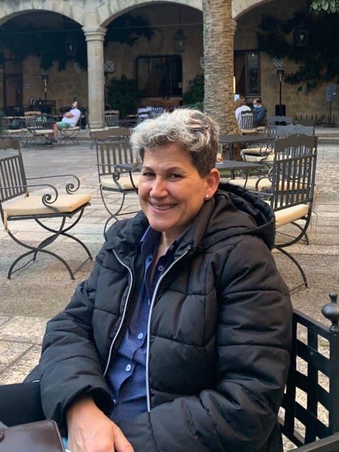 valladolidplur's tweet photo. Ella es @mrosabarrachina, Pastora en #LaRoca de Valladolid y Ávila, coordinadora de la Mesa de Trabajo de Misiones de la @AlianzaEvangeli, Directora @acsociallaroca, articulista en @protestanted. Ponente en la mesa redonda de mañana. https://t.co/GjjBQYHITj https://t.co/59PFQNDkEj