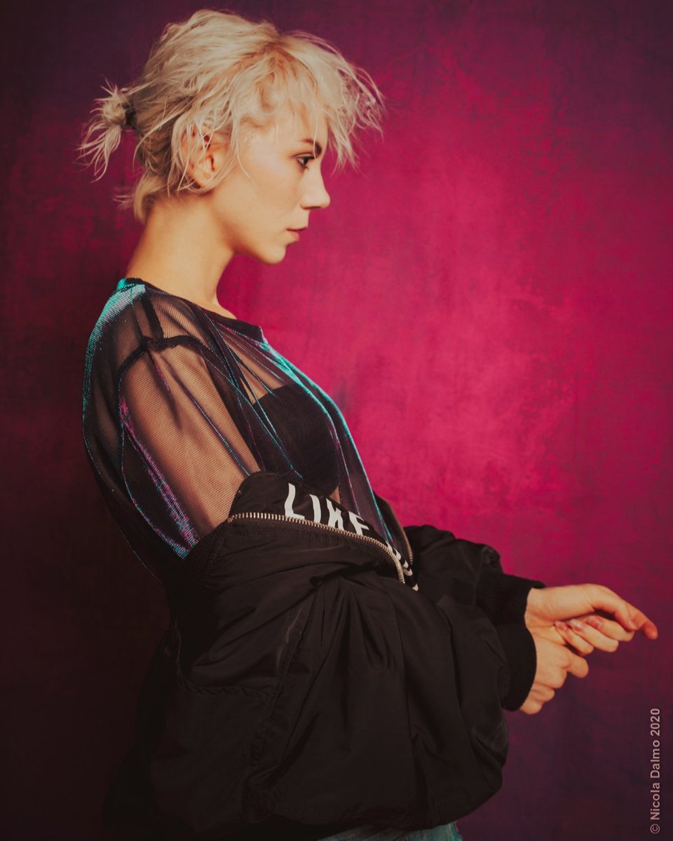 NicPortrait's tweet image. Sasha in purple
.
.
.
#portrait #ritratto #modella #model #portraiture  #nicfoto #italiangirl #portraitpage #photography  #portraitphotography #cute #ootd #girl #instagirl #portrait_mood #snapseed #moodyports #purple
#portrait_italian_style #portrait_italy #streetstyle