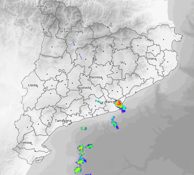carlosbaraibar's tweet image. Plou a Catalunya.