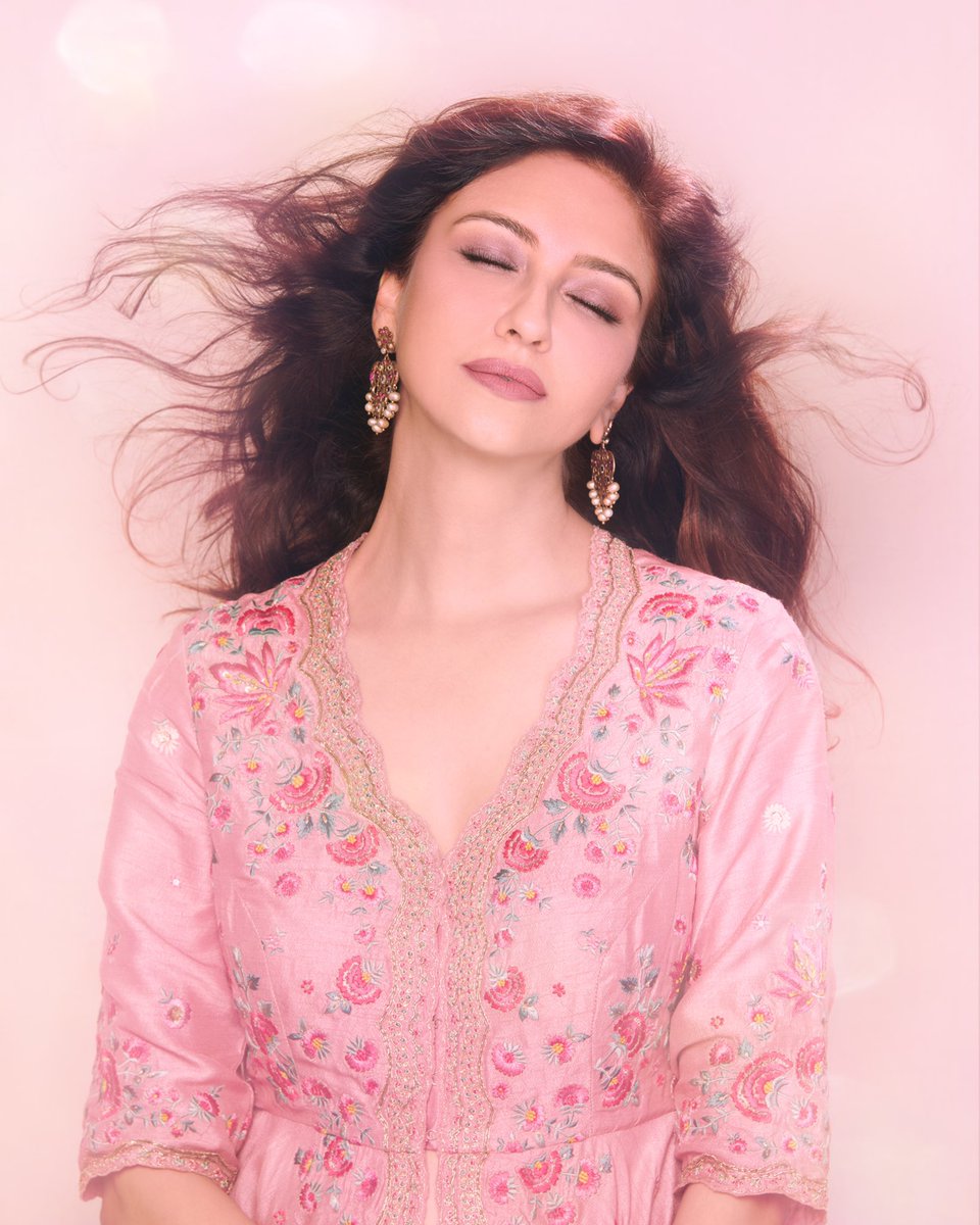 Saumya Tandon tweet media