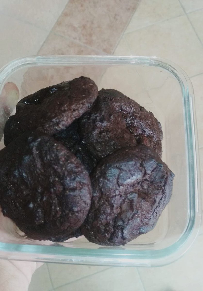 apaanseeehhhhh's tweet photo. DAY 23 --- Something You Made
if we enjoy the step, it's so easy to made. only mix and mix and bake it or chill it
@miss_suntea
#aphotoadayproject https://t.co/NroQrfQESp