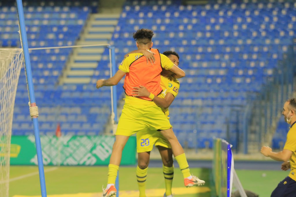 #العروبة 
#دوري_يلو
ㅤ ㅤㅤ
 🆗 | نهاية اللقاء 
🏟 | العروبة ٣ x ١ الساحل 

🏆 | دوري يلو 
⚽️⚽️ | هيلدون راموس
⚽️ | مشاري العنزي
ㅤ ㅤㅤ 
 الففف مبروك جمهورنا الغغالي 💛💚💙.