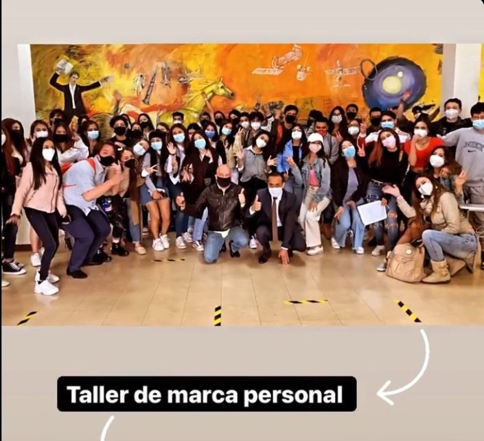 salvador_kamila's tweet photo. Comunicadores 4x4🤩
#MeFuiAVolver
@ComUide
@pattyhidal https://t.co/2ukLVZdhJL