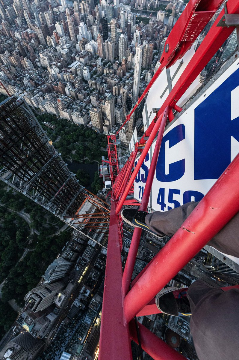 DrifterShoots's tweet photo. Bird’s eye view of Central Park https://t.co/yUk87Ne7DH