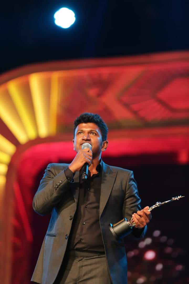 Pandura49875460's tweet photo. 4 Industries 4 Favorites Quote Yours !😊 
#ManOfMassesNTR  #ThalaAjith 
#DulquerSalman  #PuneethRajkumar https://t.co/I8gEcUPAor