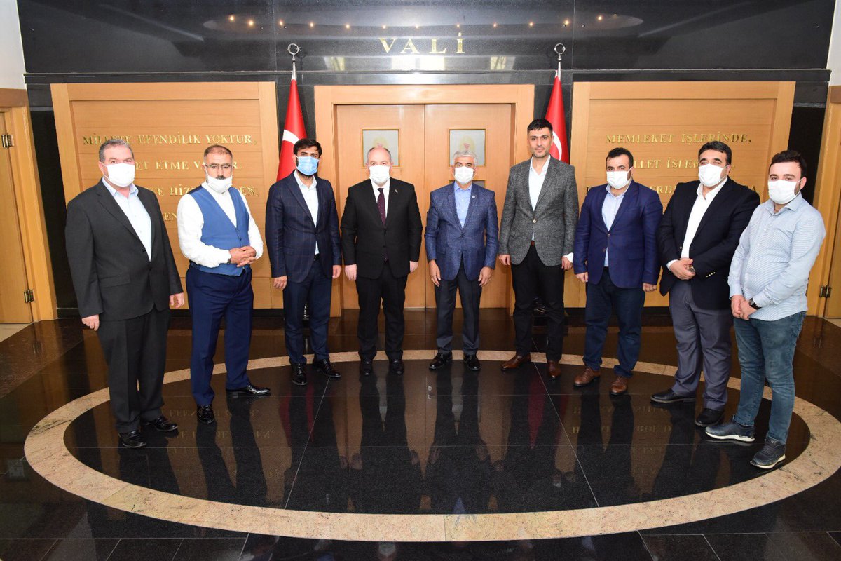 Yeni Dünya Vakfı Genel Başkanımız Mahmut GÖKSU, Kahramanmaraş Şube Başkanımız Ahmet Asım DEMİRDÖĞEN ve yönetim kurulu üyelerimiz, Kahramanmaraş Valisi Ömer Faruk COŞKUN’u ziyaret ettiler.