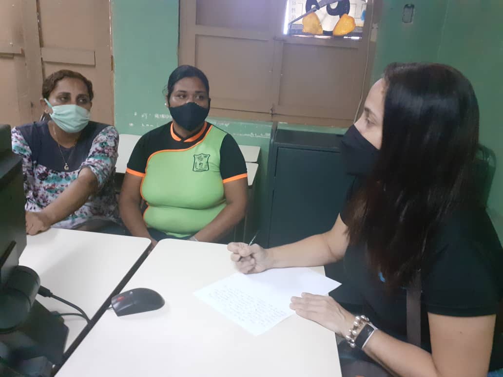 fundabitguaric2's tweet photo. #Entérate Coordinadora de .@fundabitguaric2 Ing .@NaslyNd en conjunto con equipo Zonal realizan visita técnica de inspección al Centro Bolivariano de Informática y Telemática Dr Vicente Peña para verificar status de operatividad del centro tecnológico 
#AndaYVacunate https://t.co/NGjJnkV74y