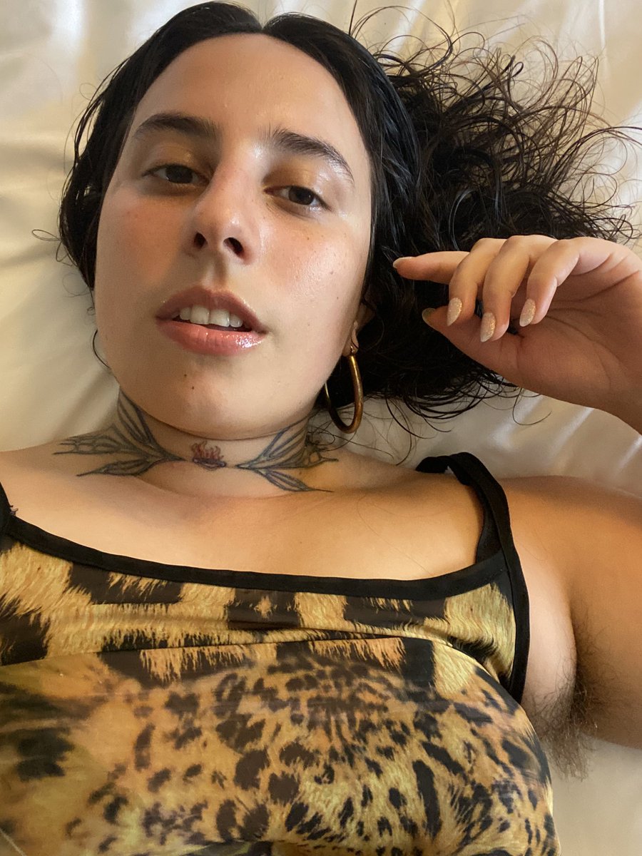 ForestHabibi's tweet photo. hey sexy people, i’m available to book in philly until mid december~ open to travel as well 😘 #phillyfreak https://t.co/ECmRbWcYxB