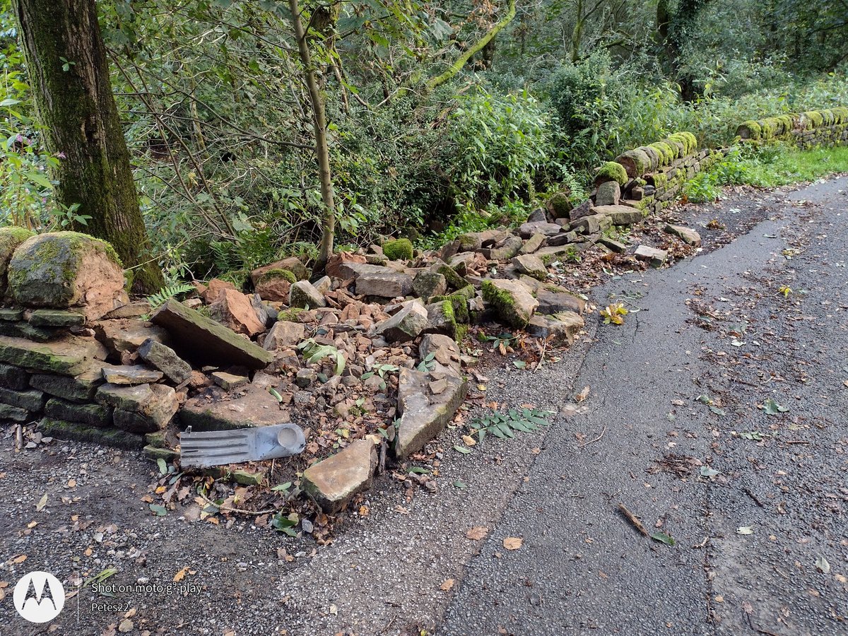 Petes22's tweet photo. 4th or 5th time this year the wall at the bottom of Moor road has been wiped out. #shitdrivers https://t.co/CzKQcO5U3m