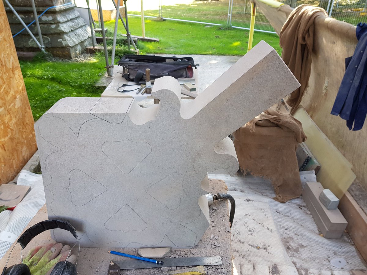 RyanHar90511974's tweet photo. The new porch cross for kingsland church is progressing well , Forest of dean lilac. @LtdTreasure @FoDStoneFirms https://t.co/8KY4jJufoU