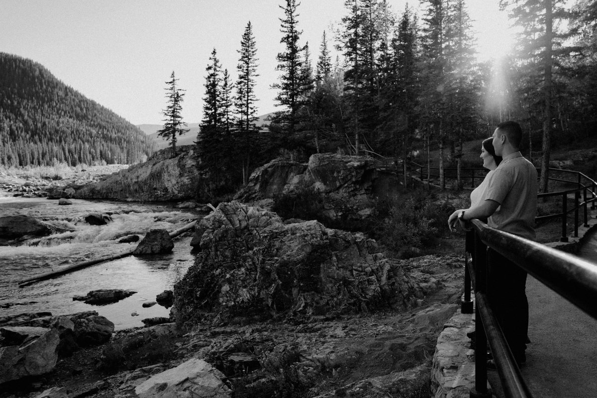 firedshutter's tweet photo. Taking in the view
-
Noirin &amp; Steve // Engagement Session
📷 Sony a7III
🔎 Sigma 24-70mm f2.8
https://t.co/xTDyk4L7WZ
-
#calgaryweddingphotographer #calgaryweddingphotographers #yycweddingphotographer #calgaryphotographer #yycphotographer #Calgary #YYC #Canada #engagement https://t.co/SAbxjYNKQF