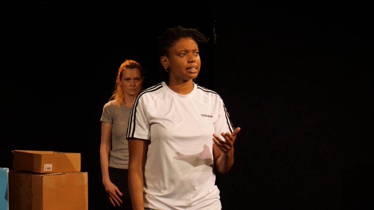 theatre503's tweet image. Next up we had Flux 🏗️ by @NaomiThomas91, directed by @ImyWyatt, in co-production with @52Collective, who transported us to East London, with their evolving skyline of cardboard boxes!📦