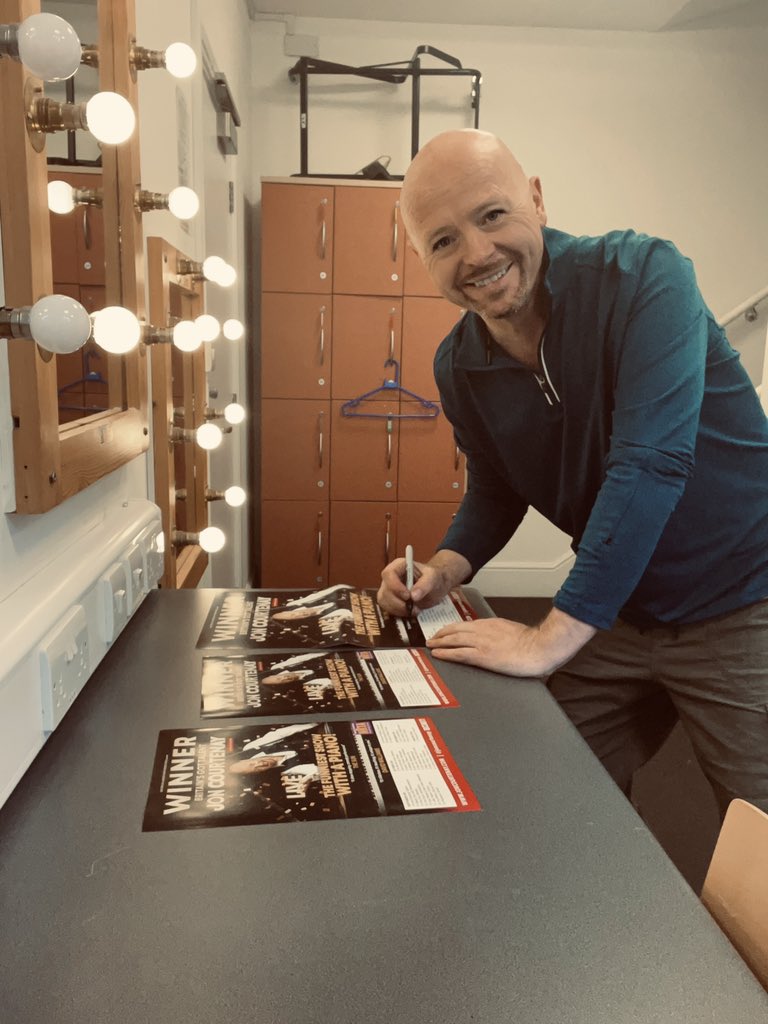 joncourtenay's tweet image. Barnard Castle tonight and Alnwick tomorrow… come join me! 
joncourtenay.com/uk-tour/