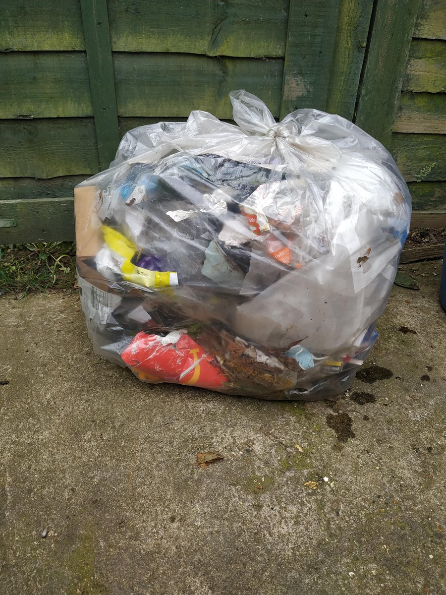 TransitionPboro's tweet photo. A couple of photos from our most recent impromptu litter picks. We're up to 142 bags for the year now.
#sustainablepeterborough #fivethingsclear #litterheroes #litterpick #bethechange https://t.co/bE6cZBqNZ6
