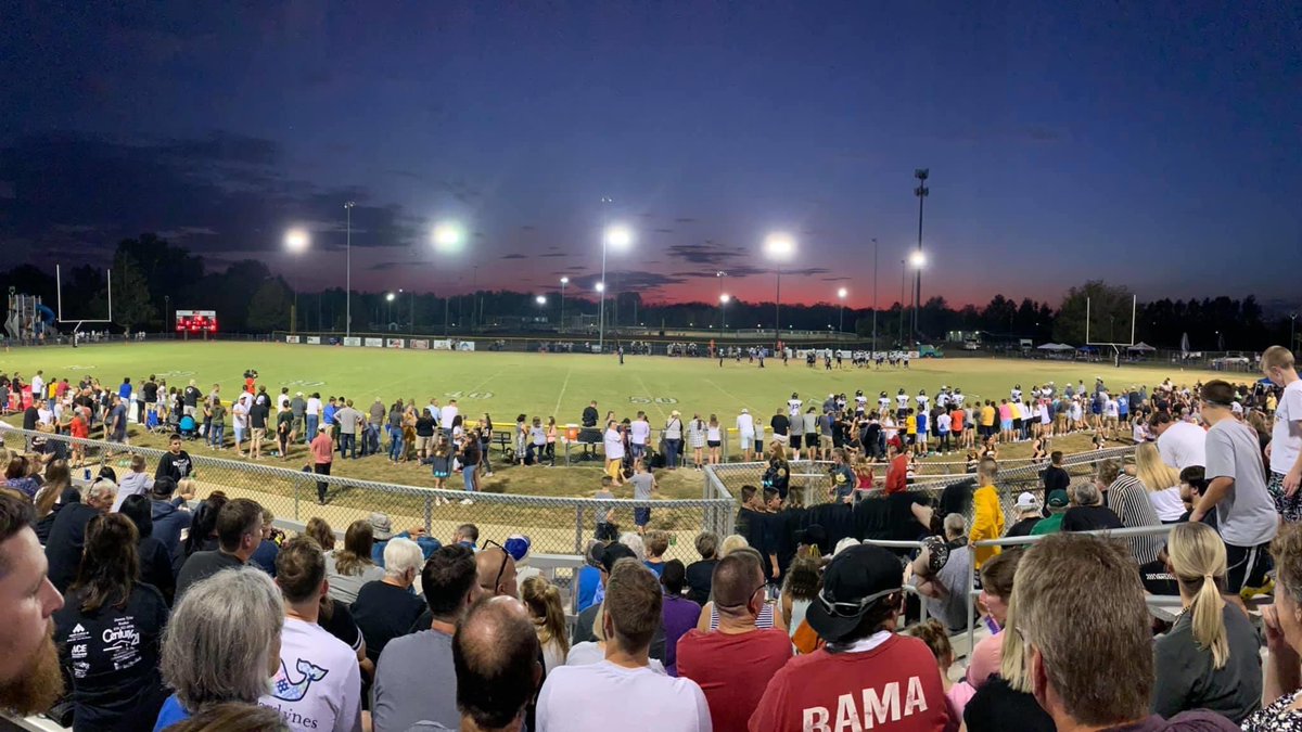 BlueColonels's tweet photo. #HowWasYourStadiumNamed

Berea Community High School's Guy Duerson, Jr. Stadium is named the late Berea attorney who was an avid supporter of Berea community sports, was a long-time youth coach, and helped organize funds for the stadium's construction.

@HLpreps @berea_football https://t.co/eviTuZfeUA