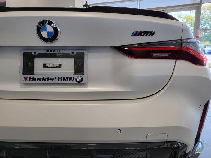 JustFreshKicks's tweet photo. Kith x BMW M4 Competition now arriving at dealerships

Only 150 worldwide https://t.co/OUkZJkhFQz