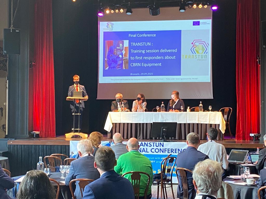 Ouvry_NRBCe's tweet photo. OUVRY team is present at the final conference of #Transtun project. It's time to resume all performed work focused on preparedness and response to #CBRN threats in cross-border tunnels.
@SAFE_Italy @Novadays @BSEuropeGCG @unitorvergata @CHUdeLyon @H2020_eNOTICE @EUHomeAffairs https://t.co/Eku9VYiRhS