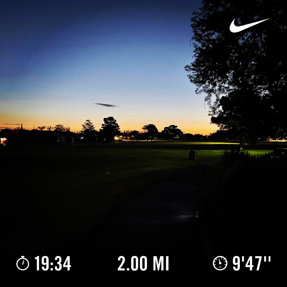jmeza1989's tweet photo. Perfect running weather and I beat the sunrise #healthiswealth #happyroutine https://t.co/qHlt5G1Z8N