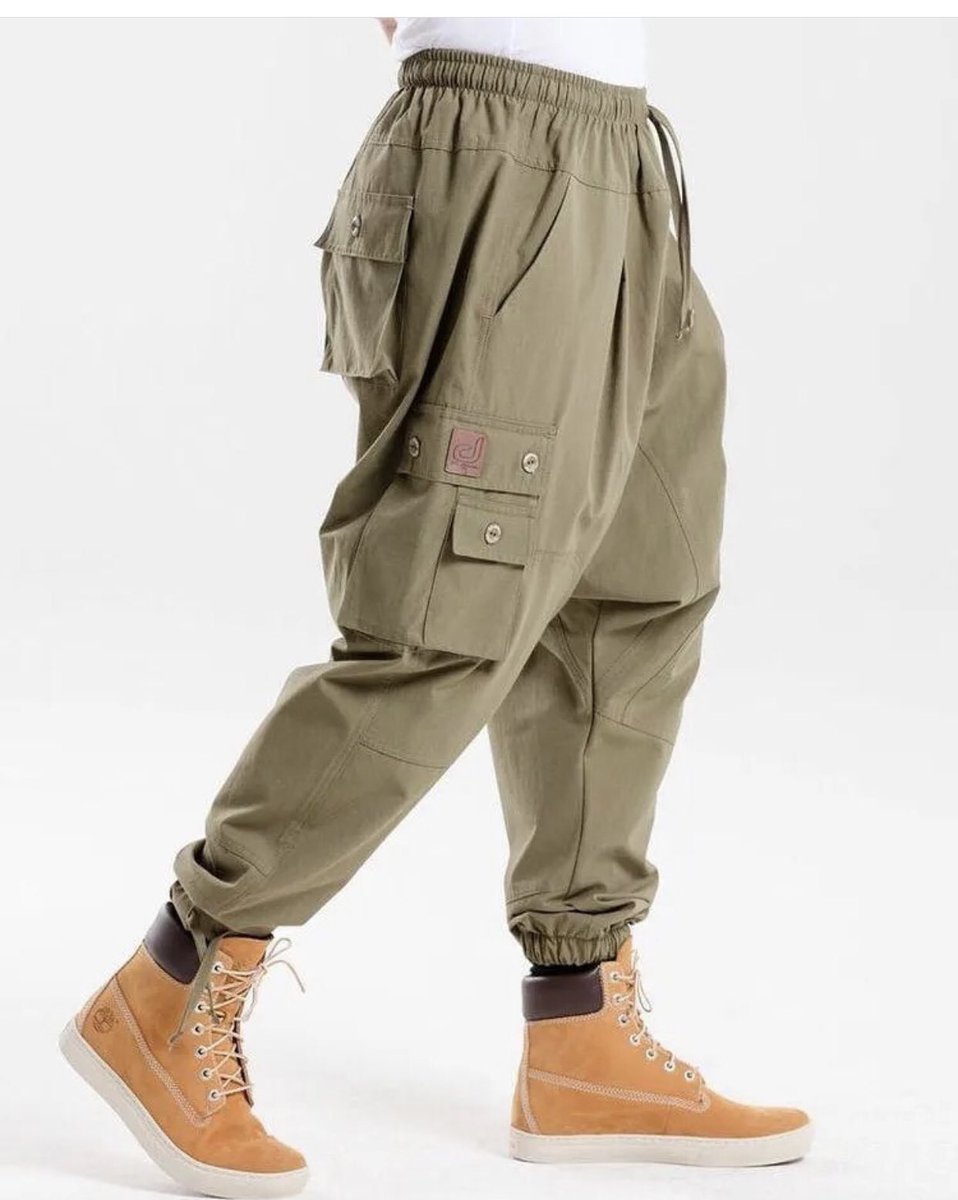 kinzo41508570's tweet photo. No doubt we serve you the hottest and sleekest Cargo pant . Please Note :Very limited Request !.                                        .                            .To order :Dm or Wassap on 07053305696. https://t.co/QkMk5N9OyX