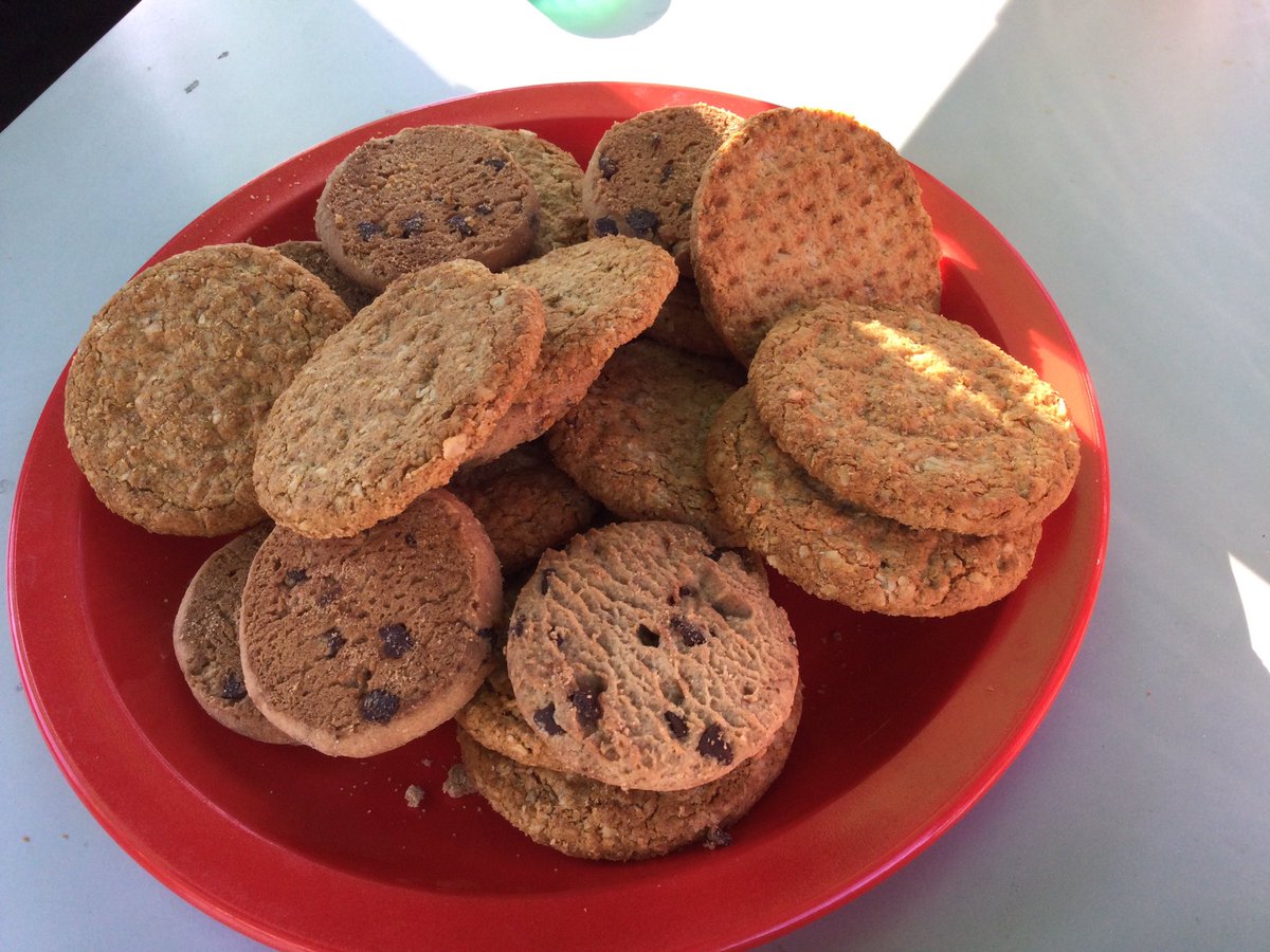 ThamesideSch's tweet photo. Biscuits, tea, coffee and nearly new uniform! A busy and well attended coffee morning hosted by Thameside TSA and The Family Hub for our new Foundation Stage parents. Welcome to our school community. #tps ##thamesideprimaryschool #thamesidefamily #thamesidetsa https://t.co/x8xi4FPkuY