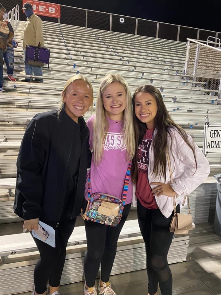 LilyFarias11's tweet photo. Reilly isn’t here today that’s rude of her @VictoriaISD #VWHS #BOB21 https://t.co/VbpDy3d79z