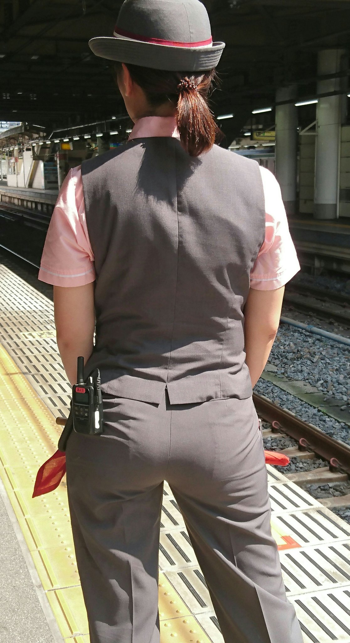 女性車掌 尻 画像 