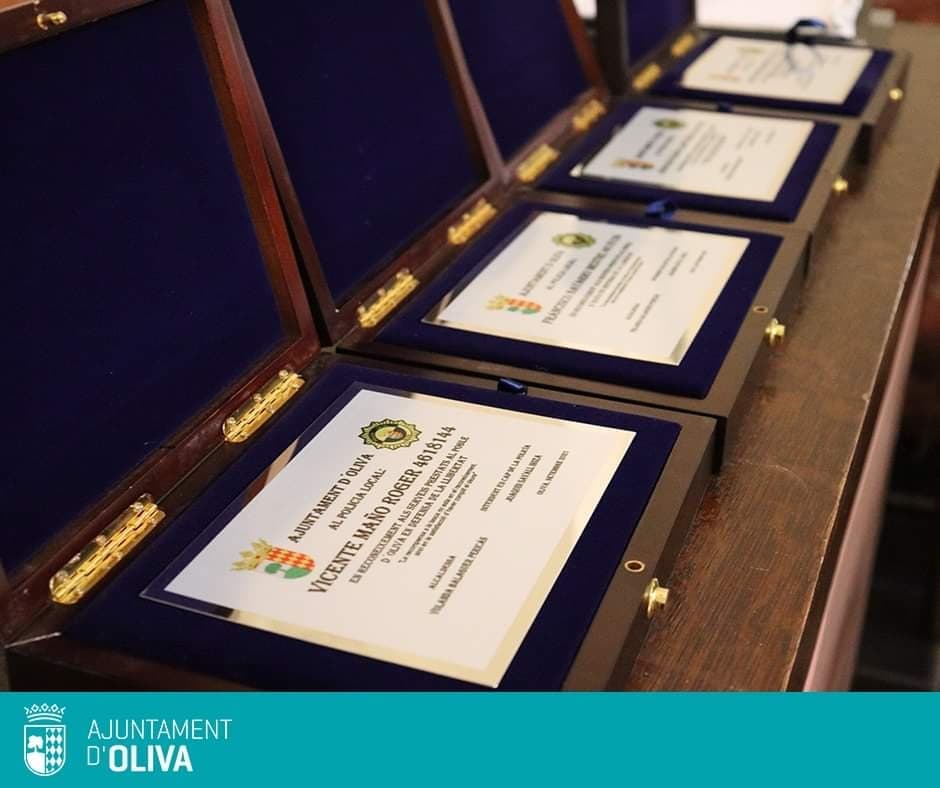 AjuntamentOliva's tweet photo. 📣 Aquest matí ha tingut lloc la missa en honor al patró de la Policia Local. 

🖥  https://t.co/gr5fwqZH39

#AjuntamentdOliva #Oliva #PoliciaLocal #SantMiquel https://t.co/xfPAcOlkr9
