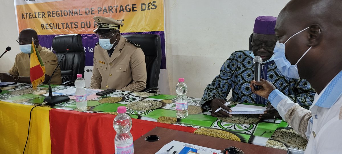 ProjetEjom's tweet photo. Organisation des ateliers de compte de rendu dans les régions d'intervention de EJOM (Kayes, Koulikoro, Gao et Bamako) les 29 Sept, 06 et 12 Oct et le 04 Nov 2021.
 
Objectif, informer les acteurs des résultats d’EJOM, des difficultés rencontrées et faire des recommandations. https://t.co/42ILT3Ib6F