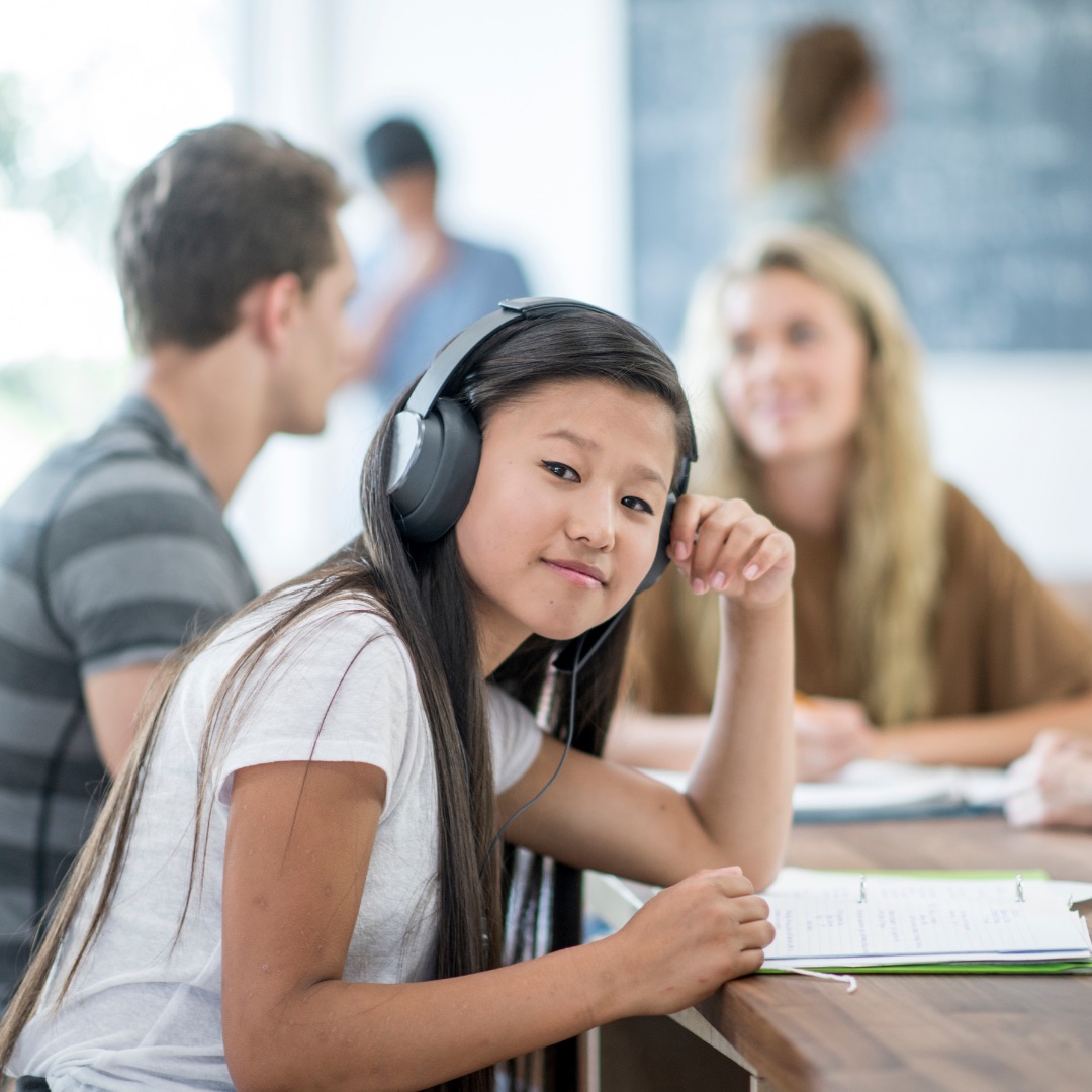 numerade_edu's tweet photo. Poll: Does listening to music help you while studying? Comment 👍 or 👎 below!
#music #studying #stem #numerade #quizzes #tests #exam #testprep https://t.co/Rsp3cMgC1F