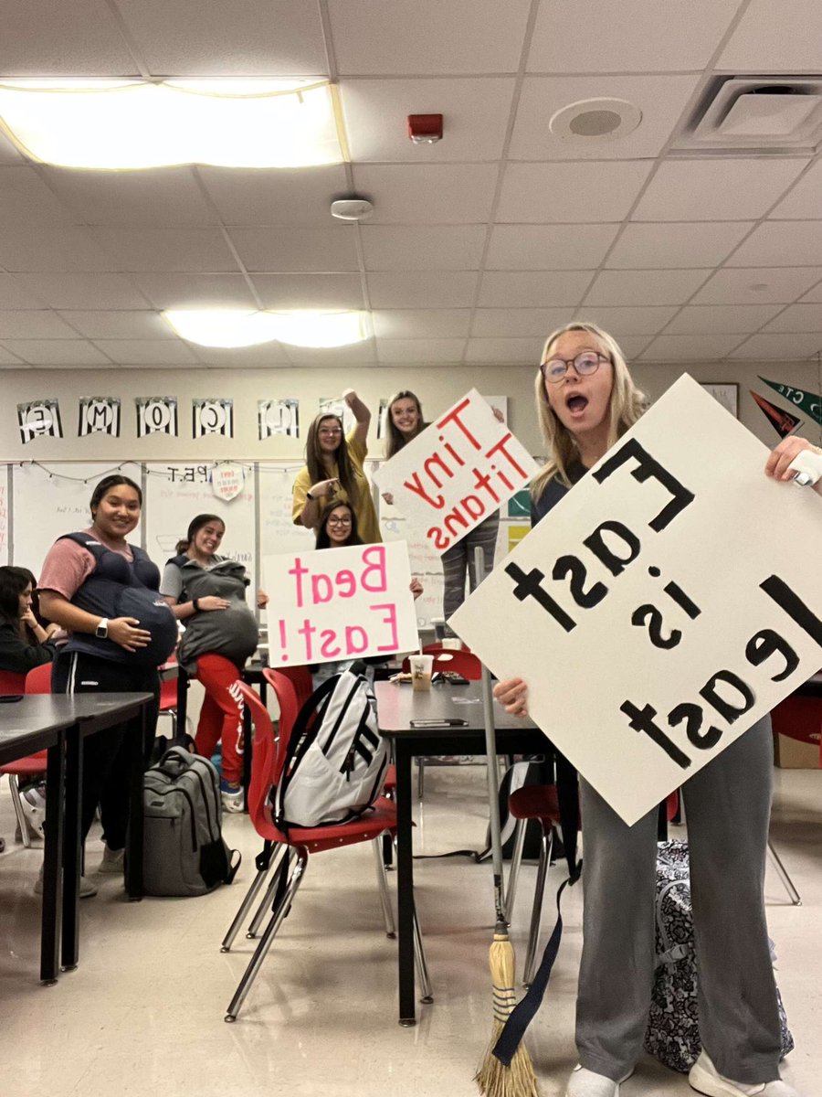 KendallPozzi's tweet photo. TINY TITANS!!!! @VictoriaISD #BOB21 #VWHS https://t.co/zHuWujFNgL