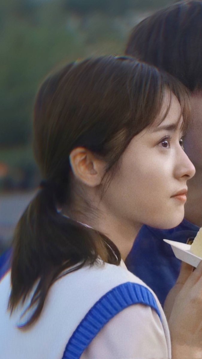 PHmooncakes's tweet photo. My moon is so beautiful 😍❤️‍🔥 That longer hair aaaahhhh 🥺🥺🥺

#ShenYue ✨#沈月 https://t.co/sINkg2bqe1