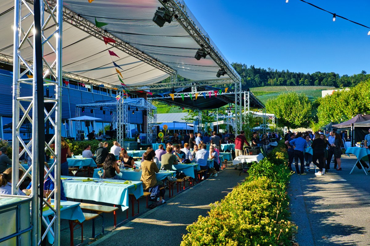 sanktwolf's tweet photo. There is an old saying: "Who works well should also celebrate well". Our boss said we had worked well - so, we celebrated well! A great pleasure to meet Leica/Hexagon colleagues from Switzerland, Austria and Germany at the "Late Summer Apéro" in front of the Optikhus, Heerbrugg. https://t.co/9wdbockjom