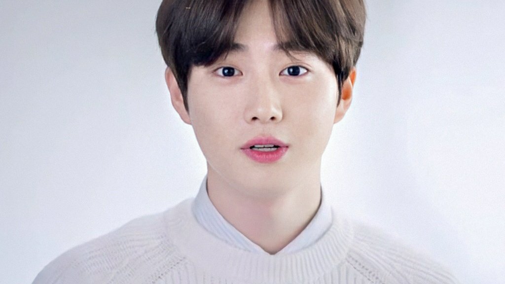 junmyeonxsuho's tweet photo. 👶❤ #Suho #수호 https://t.co/YWo8AT1TTQ