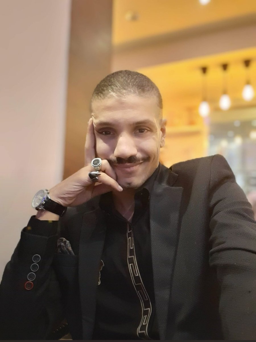 إحنا حيتان 🐳بس بنرااعي السمك🐠