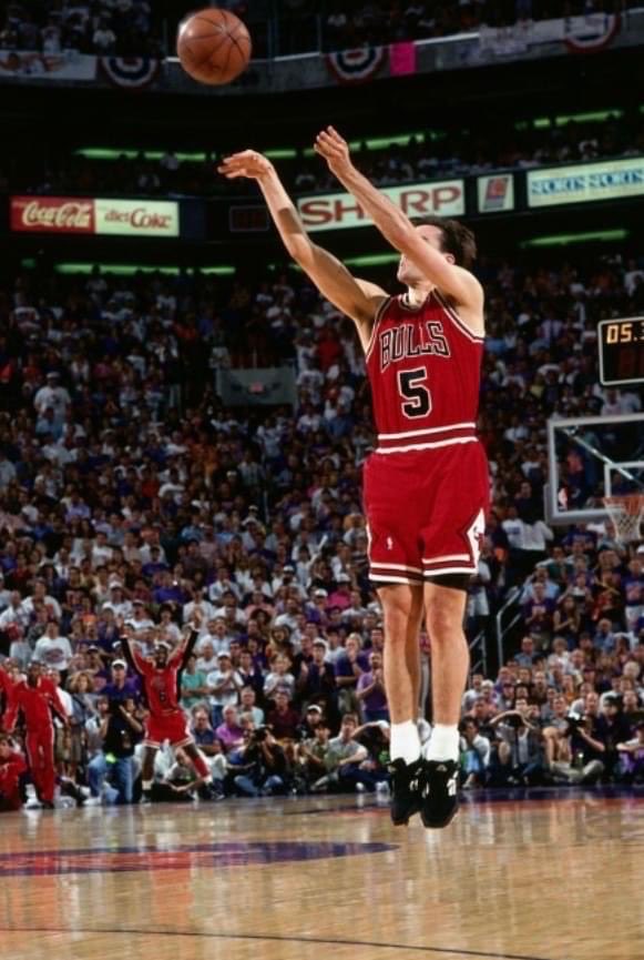Happy Birthday to John Paxson a  legend and a fantastic man. 