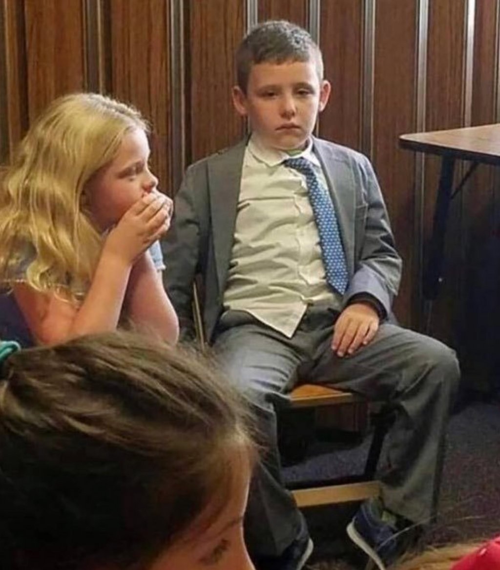 CauseWereGuys's tweet photo. This kid looks like he is already on his second divorce https://t.co/QD3iLmGMqk