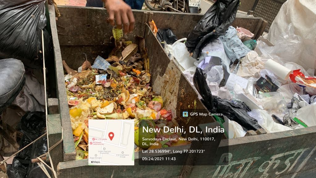 smitaroy_'s tweet photo. #SDMC_Official
#SwachhBharatMission 
#AzadiKaAmritMahotsav 
Waste segregation by 98% of households that later gets converted into compost. Living a dream, finally! Proud to be a part of this initiative. Gratitude DC, SDMC Sonal Swaroopji, a great movement under a great leader. https://t.co/Li3tNUaHTW