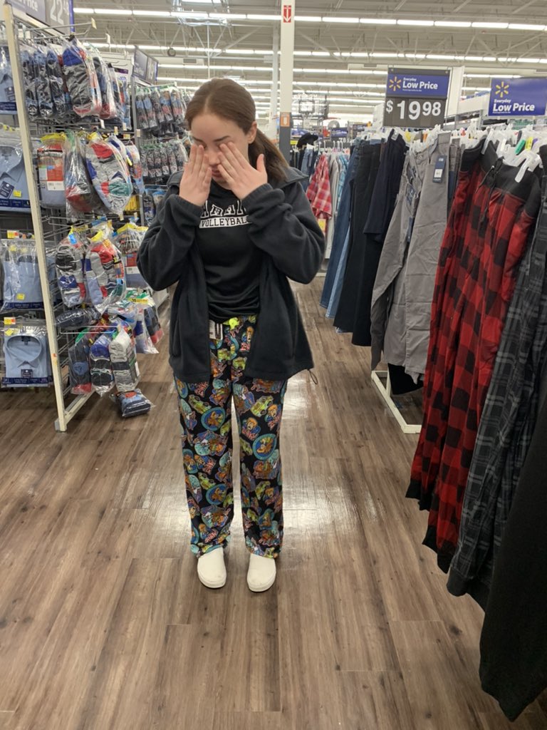 caroline_78611's tweet photo. pj day😄 @VictoriaISD #bob21 #vwhs https://t.co/9TgYz6kHDJ