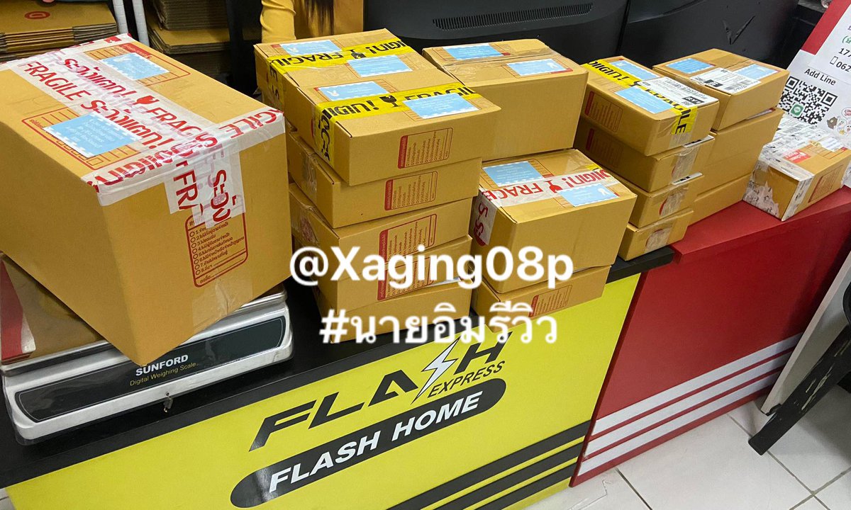 Xaging08p's tweet photo. กำลังส่งของนะคับบ เดียวจะทยอยเลขแทรคน้า รอรับของกันได้เลยค้าบ ขอบคุณ24บ้านมากๆคับ🙏🥺🥺❤️❤️ #นายอิมรีวิว https://t.co/gy67947o66
