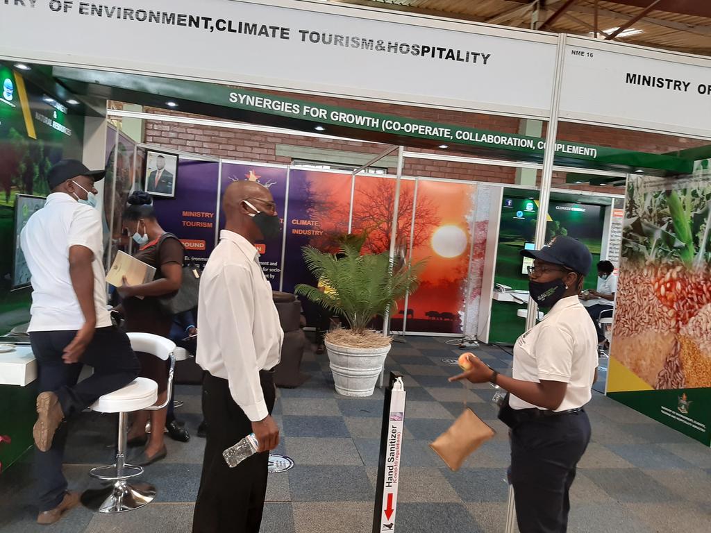 ProvinceHarare's tweet image. ZAS,Harare show in full swing.#Dates 27/9/21 to 2/10/21. An interactive platform with both Public &amp;amp; Private organisations. #Theme"Synergies for   Growth,Cooperate-Collaborate-  Complement" #EntryFee Adults RTGs 430,Kids RTGs 85.#HarareIsOpen4Business @TMuguti @cohsunshinecity