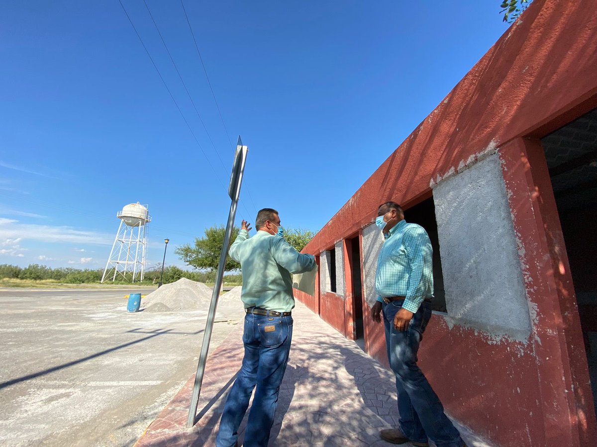 licoquintanilla's tweet photo. Para brindar a nuestros visitantes la oportunidad de reunirse y disfrutar grandes momentos en la #VilladeProgreso, iniciamos con la construcción de un Hostal acondicionado. Además supervisamos la obra de ampliación y remodelación del arco de bienvenida.
#ProgresoFuerteYConFuturo https://t.co/2mjmVSbU03
