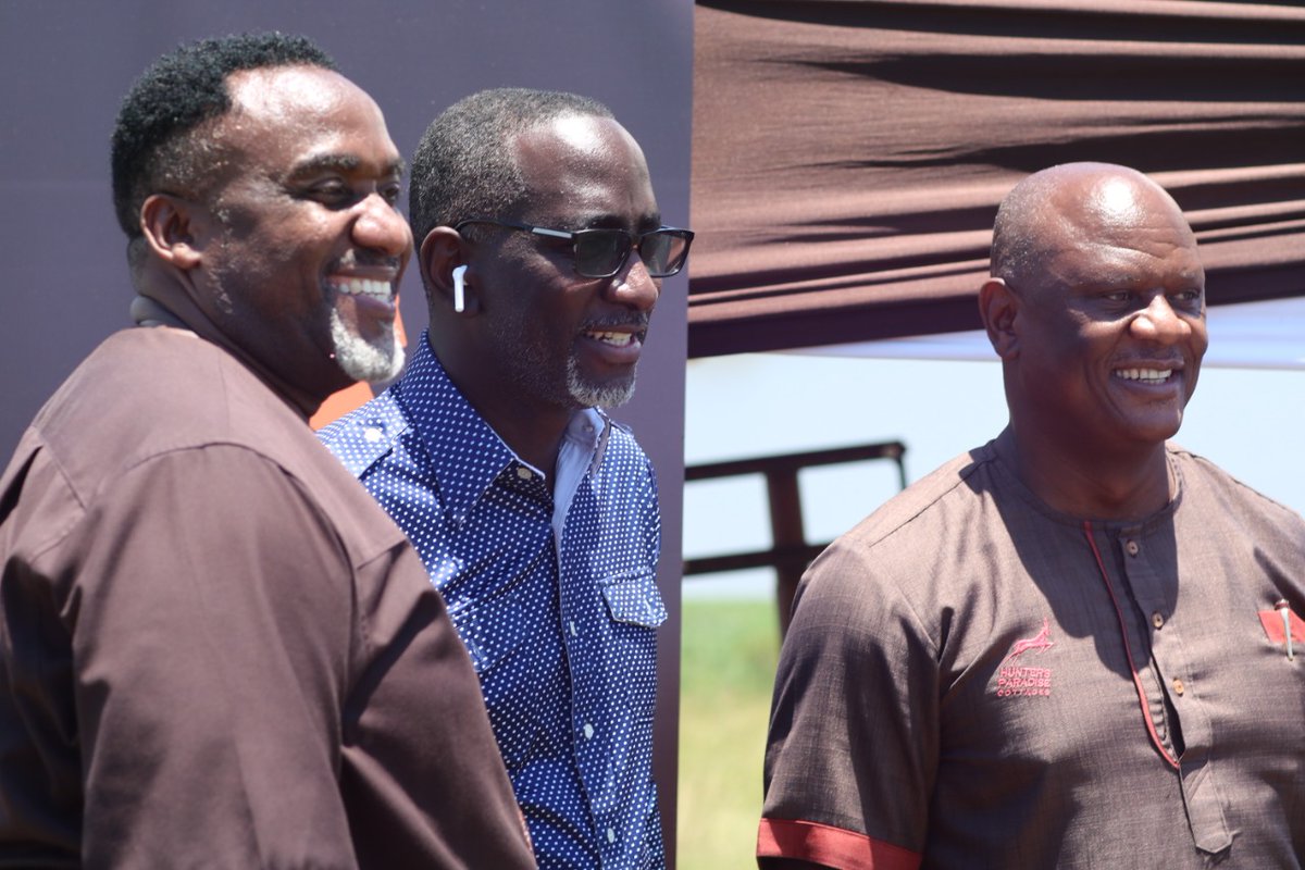 HuntersCottages's tweet photo. United Nations World Tourism Day was great in Kisumu - Ndere Island. Bungoma tuliwakilisha....Hunters Paradise Cottages.
#kanduyi
#bungoma
#piecesofhunters
#switchtvkenya
#robertburale https://t.co/a7y8kTrKQs