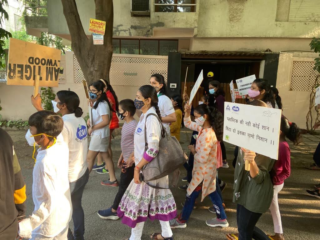 smitaroy_'s tweet photo. #SDMC_Official
#SwachhBharatMission 
#AzadiKaAmritMahotsav 
Children lead our way, early morning, door to door campaign, plea to residents to segregate waste. Although most are already. Leave a better world for our children... https://t.co/LQdYsj8YSO