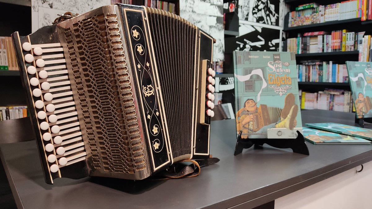 koldo_tellitu's tweet photo. @EHIkastolak eta @trikitielkartea eraman dugu aurrera komiki hau "sasi artean Elgeta". Ikastolok gure artean bezala, Euskal kulturgintzan ere elkarlanean sinisten dugulako, elkarlanaren bitartez bakarrik lortuko dugulako Euskararen eta Euskal kulturaren ezagutza eta transmisioa https://t.co/zLYvJz3MyR